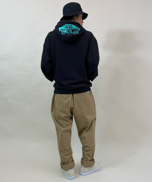 VANS（バンズ）の「VANS/バンズ　ルーズシルエット ロゴプリントパーカー 121K1030300（パーカー・メンズ・ベージュ/ブラック/レッド・L/XL/S/M）」の10枚目の写真