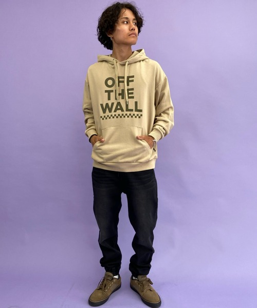 VANS（バンズ）の「VANS/バンズ　ルーズシルエット ロゴプリントパーカー 121K1030300（パーカー・メンズ・ベージュ/ブラック/レッド・L/XL/S/M）」の14枚目の写真