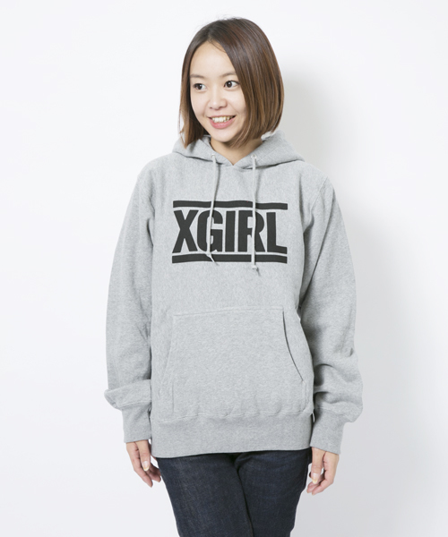 X-girl（エックスガール）の「STREET LOGO PULLOVER HOODIE（パーカー・レディース・ブラック/アッシュ/レッド・ONE SIZE）」の3枚目の写真