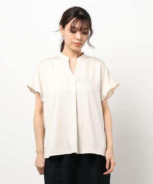 allureville（アルアバイル）の「スキッパーステップヘムブラウス