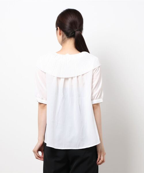 ehka sopo（エヘカソポ）の「プリーツ衿ブラウス（シャツ/ブラウス・レディース・ベージュ/サックスブルー/オフホワイト/ミント・ﾌﾘ-）」の5枚目の写真