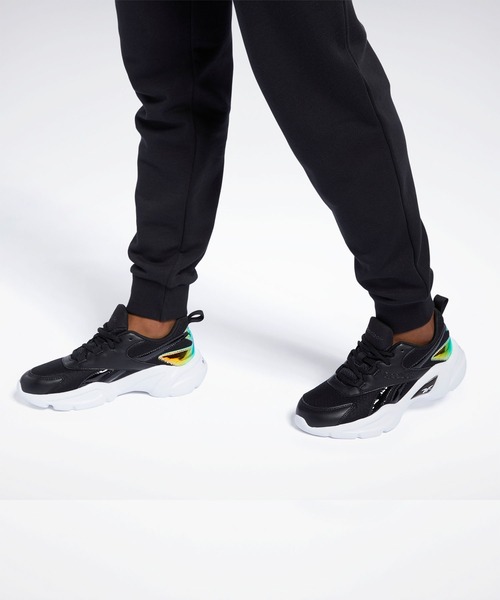 Reebok（リーボック）の「クラシックス フレンチ テリー パンツ / Classics French Terry Pants（スウェットパンツ・レディース・ブラック×ホワイト・SMALL/MEDIUM/LARGE/X-LARGE/X-SMALL）」の8枚目の写真