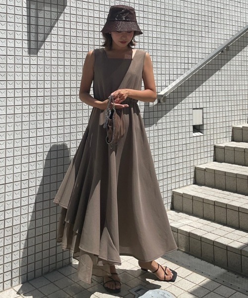 rienda（リエンダ）の「アシンメトリーカットワンピース