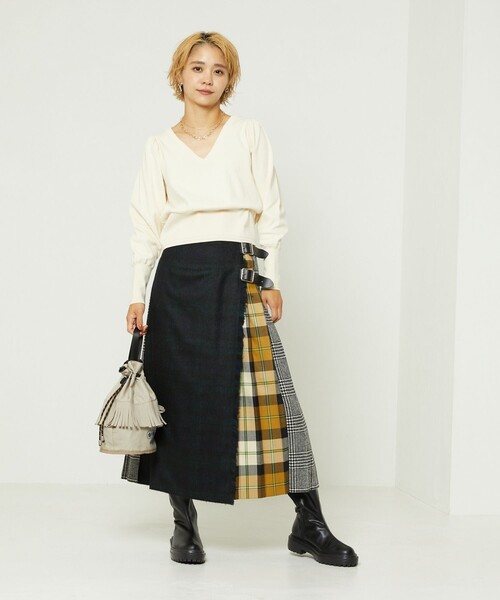 FREAK'S STORE（フリークスストア）の「Healthknit × FREAK'S STORE/フリークスストア 別注Vネックパフスリーブトップス（Tシャツ/カットソー・レディース・グリーン/ブラック/オフホワイト・ﾌﾘ-）」の14枚目の写真