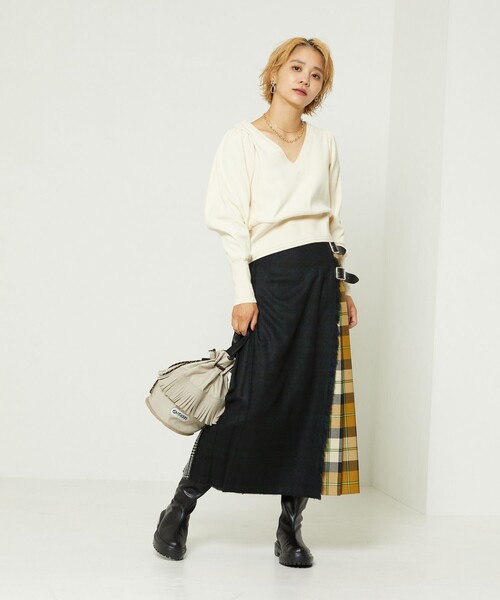 FREAK'S STORE（フリークスストア）の「Healthknit × FREAK'S STORE/フリークスストア 別注Vネックパフスリーブトップス（Tシャツ/カットソー・レディース・グリーン/ブラック/オフホワイト・ﾌﾘ-）」の19枚目の写真