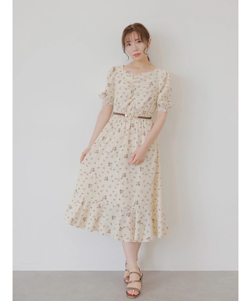 Areeam(アリーム)の「フラワーシャーリングワンピース(ワンピース・レディース・ブラック/アイボリー・FREE)」の7枚目の写真