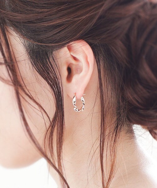 K10ツイスト フープピアス（ピアス（両耳用））｜COCOSHNIK（ココシュ