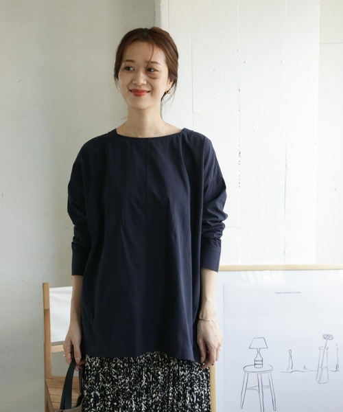 URBAN RESEARCH DOORS（アーバンリサーチドアーズ）の「コットンボートネックワイドブラウス（シャツ/ブラウス・レディース・ネイビー/カーキ/アイボリー・ONE）」の6枚目の写真