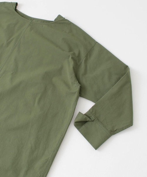 URBAN RESEARCH DOORS（アーバンリサーチドアーズ）の「コットンボートネックワイドブラウス（シャツ/ブラウス・レディース・ネイビー/カーキ/アイボリー・ONE）」の22枚目の写真