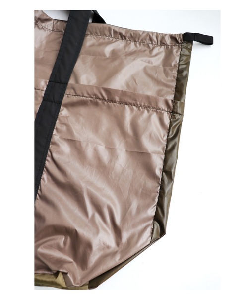 AlexanderLeeChang(アレキサンダーリーチャン)の「AlexanderLeeChang/アレキサンダーリーチャン 5050 POCKETABLE BIG TOTE AC052140(トートバッグ・メンズ・ネイビー/グレー/ブルー・FREE)」の7枚目の写真