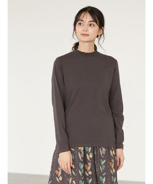 CRAFT STANDARD BOUTIQUE(クラフトスタンダードブティック)の「シャーリングハイネックカットプルオーバー *(Tシャツ/カットソー・レディース・チャコールグレー/ブラック/オフホワイト・FREE)」の5枚目の写真