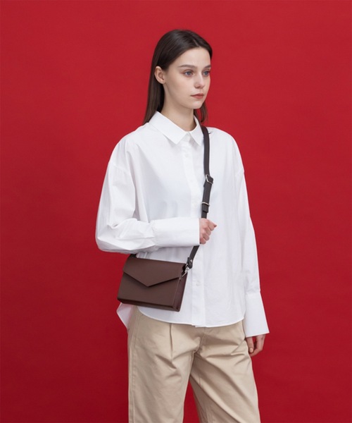 ATEMSTUDIO(アトムステュディオ)の「【ATEMSTUDIO 】ハコ ミニ クロスバッグ(ショルダーバッグ・レディース・ブラック/ブラウン/ピンク/ミント/キャメル/バーガンディー・FREE)」の3枚目の写真