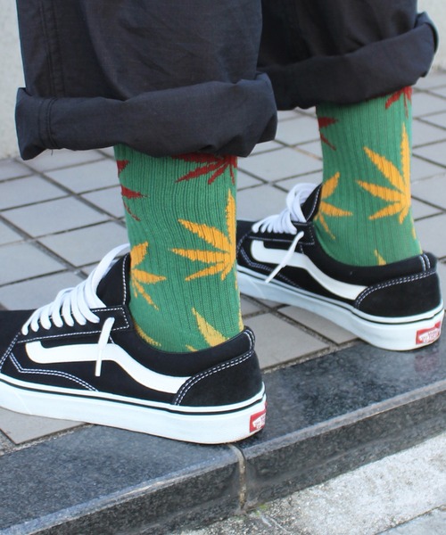 HUF(ハフ)の「【HUF】ハフ GRADIENT LEAVES PLANTLIFE SOCK クルーソックス 靴下 SK00543 SK00725(ソックス/靴下・メンズ・グリーン/ブラック/クリーム/サックスブルー・FREE)」の7枚目の写真