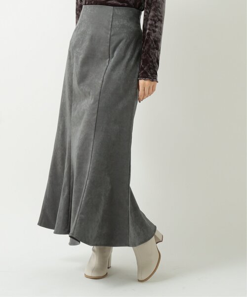 RAY CASSIN(レイカズン)の「光沢スウェードマーメイドスカート(スカート・レディース・グリーン/モカ/キナリ・FREE)」の3枚目の写真