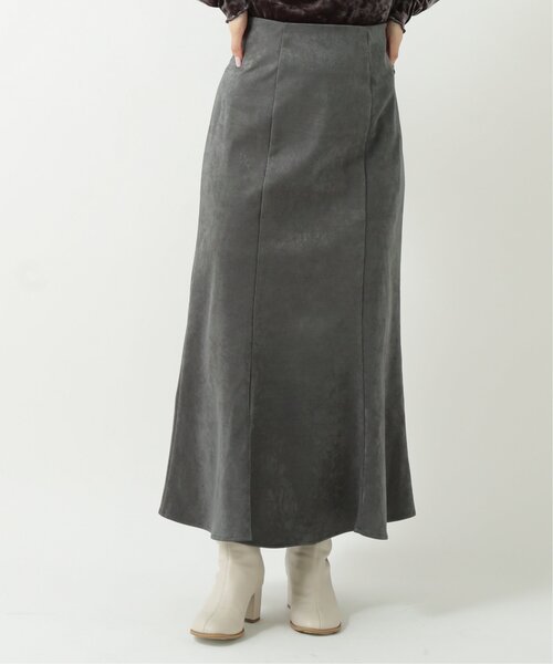 RAY CASSIN(レイカズン)の「光沢スウェードマーメイドスカート(スカート・レディース・グリーン/モカ/キナリ・FREE)」の4枚目の写真
