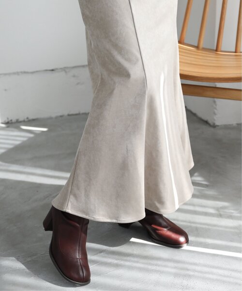 RAY CASSIN(レイカズン)の「光沢スウェードマーメイドスカート(スカート・レディース・グリーン/モカ/キナリ・FREE)」の12枚目の写真