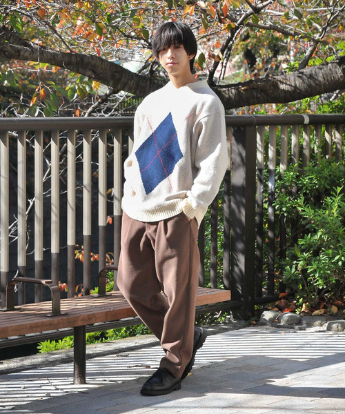 ZIP FIVE（ジップファイブ）の「【ZOZO限定】【風早ゆうた×ZIPFIVE】ビッグアーガイル Ｖネック  リラックスニット バックデザイン付き【ユニセックス】（ニット/セーター・メンズ・アイボリー/ネイビー・SMALL/LARGE/MEDIUM）」の21枚目の写真