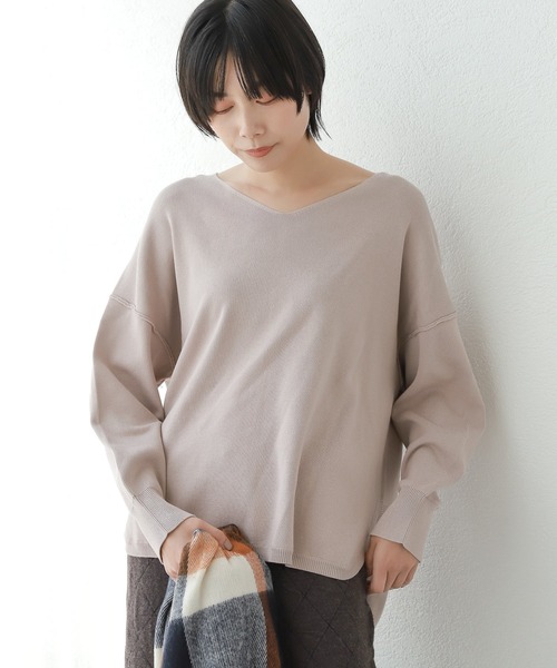 LAKOLE(ラコレ)の「12Gレーヨン総針編みVネックニット / 239484(ニット/セーター・レディース・ネイビー/マスタード/サンドグレー/アイボリー/バーガンディー・SMALL/MEDIUM)」の12枚目の写真