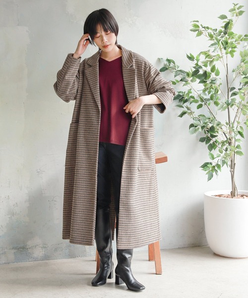 LAKOLE(ラコレ)の「12Gレーヨン総針編みVネックニット / 239484(ニット/セーター・レディース・ネイビー/マスタード/サンドグレー/アイボリー/バーガンディー・SMALL/MEDIUM)」の15枚目の写真