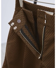 TODAYFUL（トゥデイフル）の「ジャガードタックトラウザース