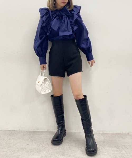 one after another NICE CLAUP(ワンアフターアナザーナイスクラップ)の「ボウタイ取り外し可能 ビッグリボンフリルブラウス(シャツ/ブラウス・レディース・ネイビー/オフホワイト/ブルー系その他/ブルー系その他2/サックスブルー/ネイビー系/チェック・FREE)」の18枚目の写真