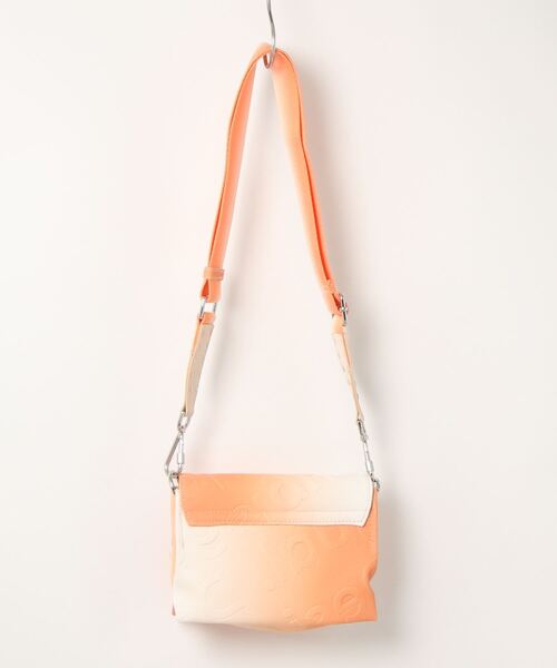 Desigual（デシグアル）の「グラデーション ミニクロスボディバッグ（ボディバッグ/ウエストポーチ・レディース・レッド/オレンジ・FREE）」の3枚目の写真