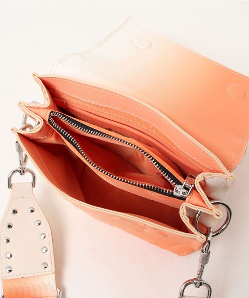 Desigual（デシグアル）の「グラデーション ミニクロスボディバッグ（ボディバッグ/ウエストポーチ・レディース・レッド/オレンジ・FREE）」の5枚目の写真