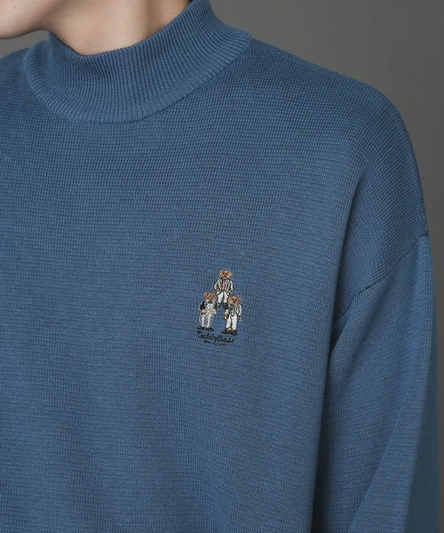 SENSE OF PLACE by URBAN RESEARCH(センスオブプレイスバイアーバンリサーチ)の「『別注』TeddyBear×SENSE OF PLACE テディベアクルーネックセーター A(ニット/セーター・メンズ・ブラウン/ブルー・MEDIUM/LARGE)」の3枚目の写真