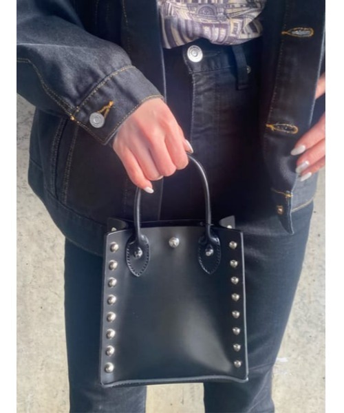 MOUSSY（マウジー）の「STUDS HANDLE バッグ（ショルダーバッグ・レディース・ホワイト/ブラック・FREE）」の21枚目の写真