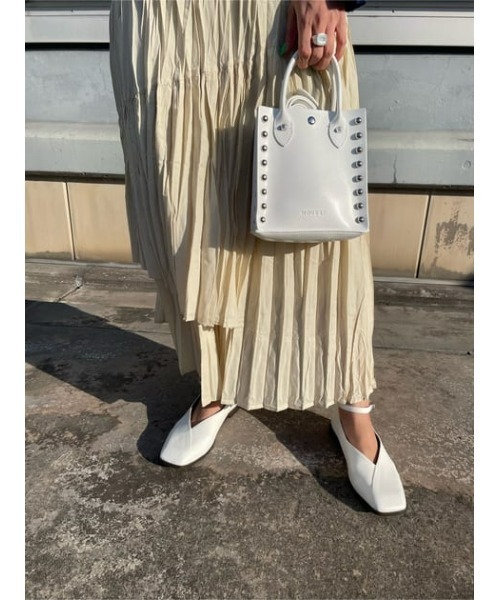 MOUSSY（マウジー）の「STUDS HANDLE バッグ（ショルダーバッグ・レディース・ホワイト/ブラック・FREE）」の9枚目の写真