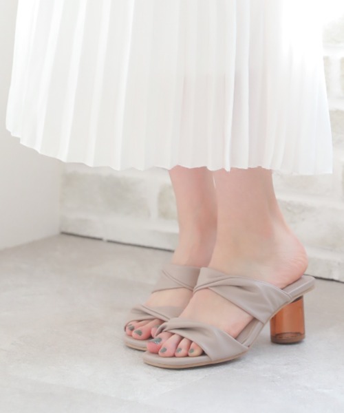 VIVIAN（ヴィヴィアン）の「ダブルツイストベルトクリアヒールミュールサンダル（サンダル・レディース・ブルー/グレー系その他7/ブラック/アイボリー・L/LL/M/S）」の18枚目の写真