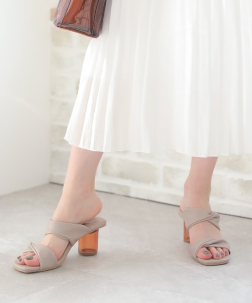 VIVIAN（ヴィヴィアン）の「ダブルツイストベルトクリアヒールミュールサンダル（サンダル・レディース・ブルー/グレー系その他7/ブラック/アイボリー・L/LL/M/S）」の19枚目の写真