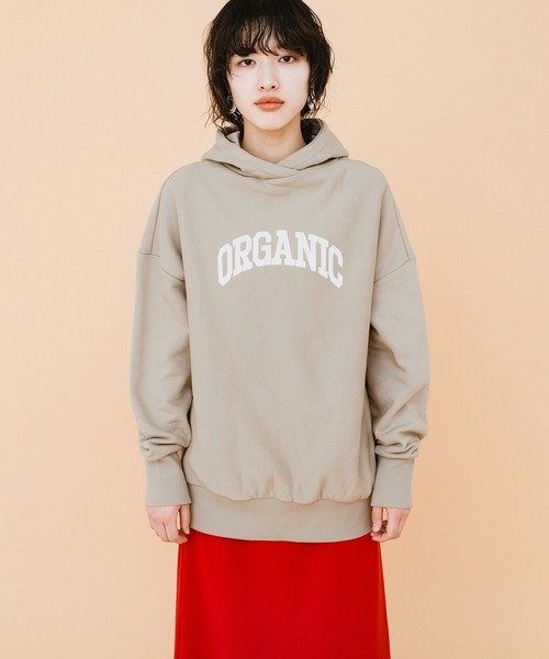 haco!（ハコ）の「楽ちんな服こそかっこつけたい！ＰＢＰオーガニックコットン　カレッジロゴ風スウェットパーカー（ユニセックス）（パーカー・レディース・オフホワイト/グレイッシュベージュ・1/2/3）」の22枚目の写真