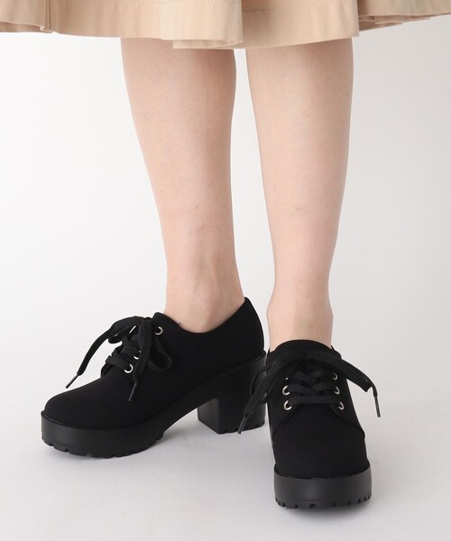 cs T&P（シーエスティーアンドピー）の「レースアップパンプス（パンプス・レディース・ブラック/ブラック系2・S/M/L/LL）」の3枚目の写真
