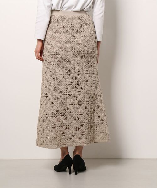 mysty woman(ミスティウーマン)の「モチーフシシュウスカート 275424(スカート・レディース・ブラック/ベージュ/アイボリー・FREE)」の5枚目の写真