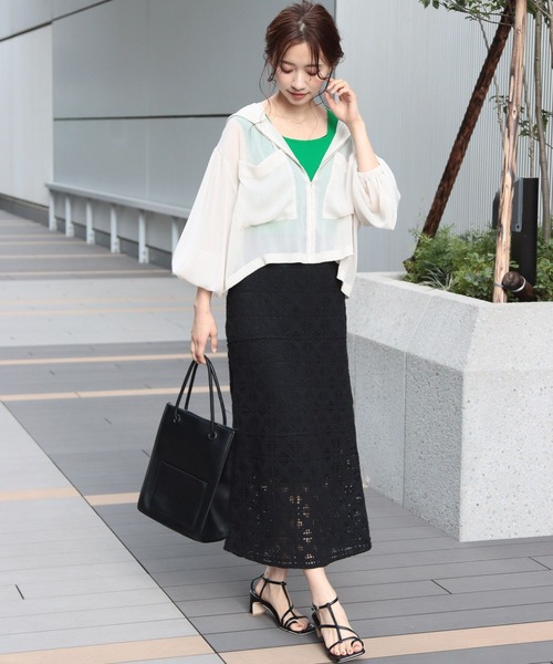 mysty woman(ミスティウーマン)の「モチーフシシュウスカート 275424(スカート・レディース・ブラック/ベージュ/アイボリー・FREE)」の6枚目の写真