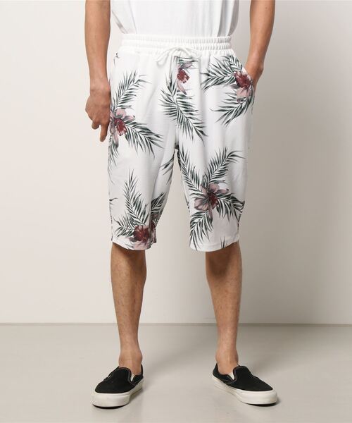 STYLEBLOCK（スタイルブロック）の「型押しワッフル総柄プリントショーツ（その他パンツ・メンズ・ブラック系その他2/ホワイト系その他/ブルー系その他2/ブルー系その他3/ホワイト系その他2/ブラック系その他3/ブルー系その他/ブラック系その他/ホワイト/ブラック/ネイビー・L/M/LL）」の3枚目の写真