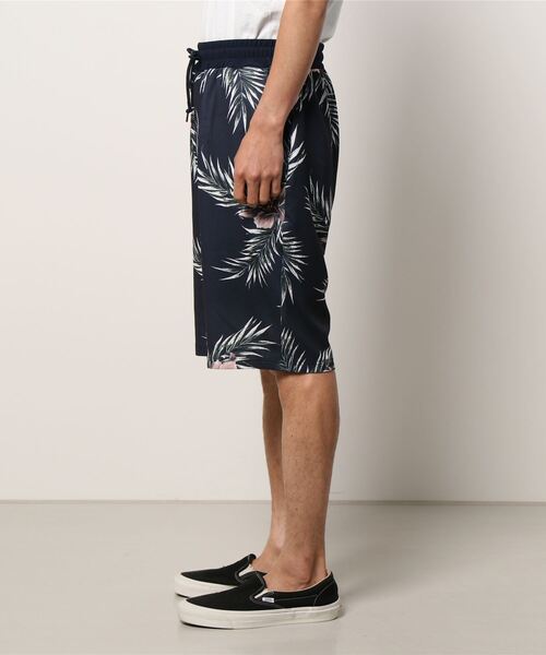 STYLEBLOCK（スタイルブロック）の「型押しワッフル総柄プリントショーツ（その他パンツ・メンズ・ブラック系その他2/ホワイト系その他/ブルー系その他2/ブルー系その他3/ホワイト系その他2/ブラック系その他3/ブルー系その他/ブラック系その他/ホワイト/ブラック/ネイビー・L/M/LL）」の12枚目の写真