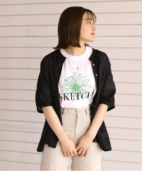 cepo(セポ)の「フラワーグラフィックTee(Tシャツ/カットソー・レディース・ブラック/ホワイト系その他/オフホワイト/ホワイト×グリーン・M)」の3枚目の写真