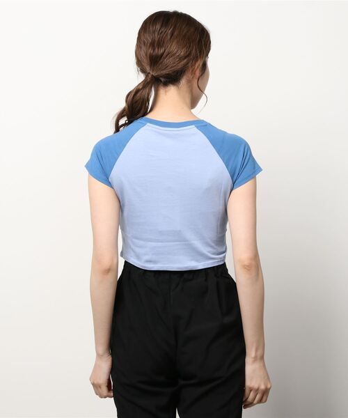 Guess（ゲス）の「GUESS Originals Raglan Baby Tee（Tシャツ/カットソー・レディース・ブルー/ホワイト・SMALL/MEDIUM/X-SMALL）」の11枚目の写真