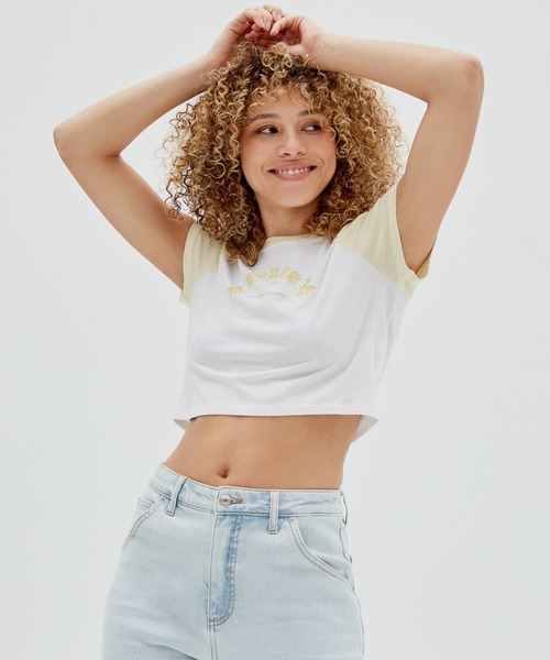 Guess（ゲス）の「GUESS Originals Raglan Baby Tee（Tシャツ/カットソー・レディース・ブルー/ホワイト・SMALL/MEDIUM/X-SMALL）」の4枚目の写真