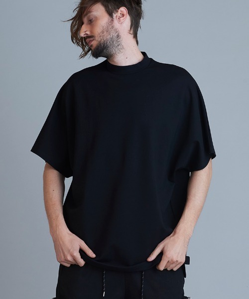NO ID.(ノーアイディ)の「mt7850-ドルマンスリーブモックネックT Tシャツ(Tシャツ/カットソー・メンズ・ベージュ/ブラック/グレー/ホワイト・ONE SIZE)」の17枚目の写真