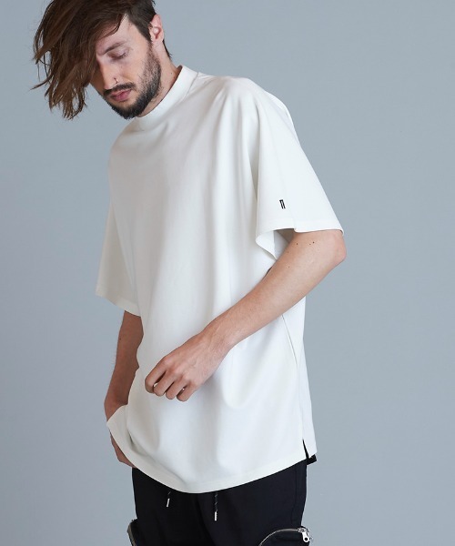 NO ID.(ノーアイディ)の「mt7850-ドルマンスリーブモックネックT Tシャツ(Tシャツ/カットソー・メンズ・ベージュ/ブラック/グレー/ホワイト・ONE SIZE)」の11枚目の写真