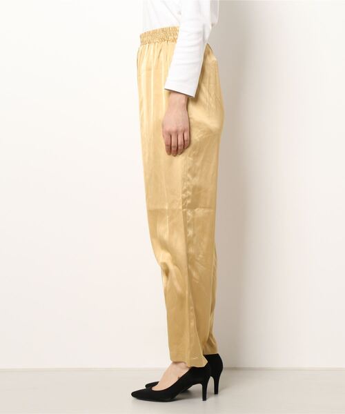 Samansa Mos2 blue（サマンサモスモスブルー）の「サテンストレートパンツ（その他パンツ・レディース・オレンジ/ライトベージュ/チャコール・ﾌﾘ-）」の5枚目の写真