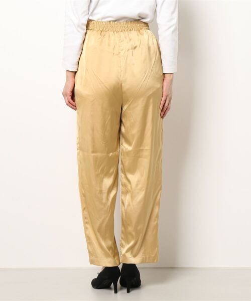 Samansa Mos2 blue（サマンサモスモスブルー）の「サテンストレートパンツ（その他パンツ・レディース・オレンジ/ライトベージュ/チャコール・ﾌﾘ-）」の4枚目の写真