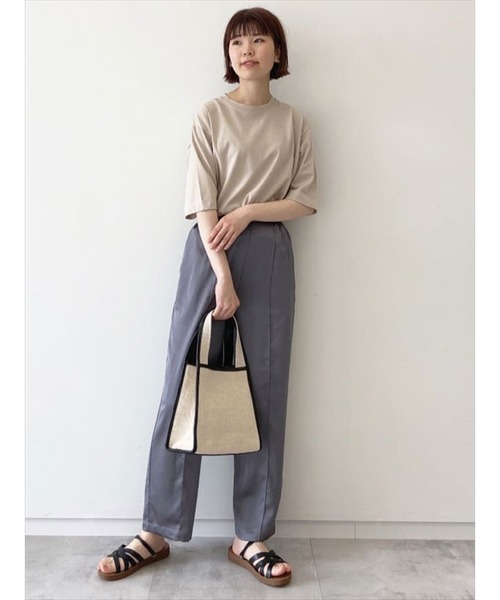 Samansa Mos2 blue（サマンサモスモスブルー）の「サテンストレートパンツ（その他パンツ・レディース・オレンジ/ライトベージュ/チャコール・ﾌﾘ-）」の8枚目の写真