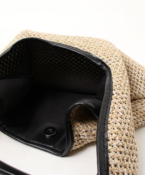 yuue' ( wear )（ユーイ）の「トライアングルストローバッグ（ハンドバッグ・レディース・ベージュ/ライトブラウン/ブラック・FREE）」の7枚目の写真