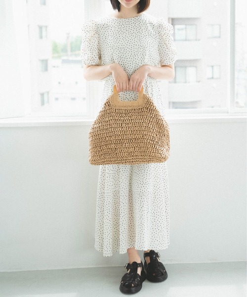 FREE'S MART（フリーズマート）の「【Sシリーズ対応】◇ボリュームスリーブ柄ワンピース（ワンピース・レディース・ホワイト系その他/グリーン系その他/ブラック系その他/ベージュ・SMALL/MEDIUM/X-SMALL）」の2枚目の写真