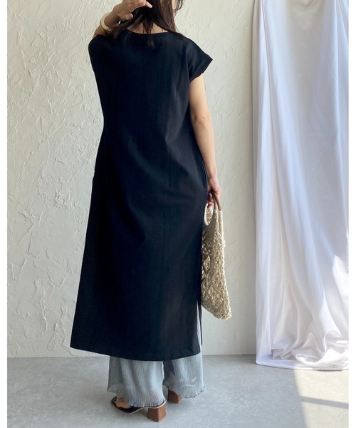 She's Closet(シーズクローゼット)の「クルーネックヘビーウェイトフレンチスリーブロングTシャツワンピース(ワンピース・レディース・ホワイト/ブラック/モカ/チャコール・FREE)」の22枚目の写真