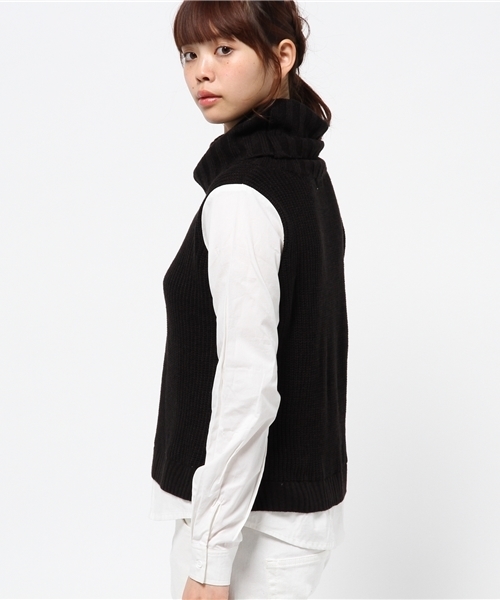 OUTLET（アウトレット）の「【who's who Chico】オフタートル重ネ着TOPS（ニット/セーター・レディース・ブラック/カーキ・FREE）」の4枚目の写真